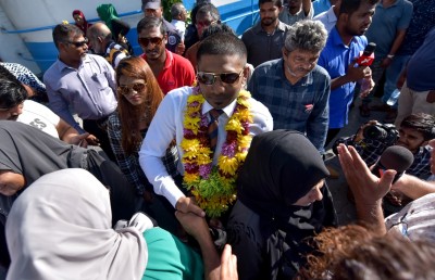 އިންތިހާބު ބާތިލު ކުރުމަށް ރައީސް އެބަ ރާއްވަވާ: މަހްލޫފް