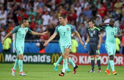 ވޭލްސް ގޮވައިގެން ބޭލް ގައުމަށް، ޕޯޗުގަލް ގޮވައިގެން ރޮނާލްޑޯ ފައިނަލަށް