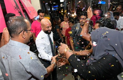 ކަފާލާތުގެ ދަށުން ހައި ކޯޓުން ފާރިސް މިނިވަންކޮށްފި