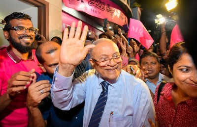 ކުރީގެ ރައީސް މައުމޫން، ކަފާލާތުގެ ދަށުން މިނިވަންކޮށްފި