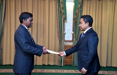 އަޅުގަނޑު ދޮގު ހެދި ކަމަށް ވިދާޅުވާން ޖެހޭނީ ގަވަރުނަރު: މުއާޒް