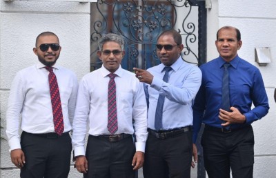 އަމީތުގެ ގޮނޑި ވެސް ނުގެއްލޭ ކަމަށް ހުކުމްކޮށްފި