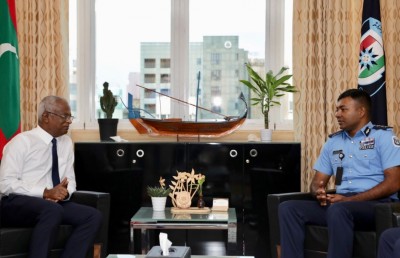 އިބޫ، ޕޮލިސް ކޮމިޝަނަރު ހަމްދޫނާ ބައްދަލު ކުރައްވައިފި