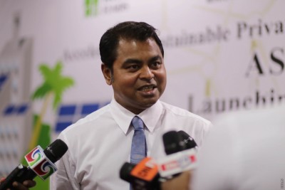 މަތީ ފެންވަރުގެ މަޝްވަރާތަކެއްގައި ބައިވެރިވުމަށް މިނިސްޓަރު ޠާރިޤު ނިއުޔޯކަށް