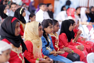 އަދަބިއްޔާތު ވަކި މާއްދާއެއްގެ ގޮތުގައި ކިޔަވައިދެނީ