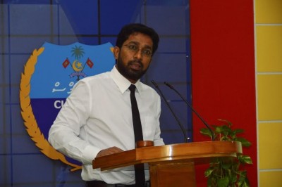 ކަސްޓަމްސް އަކީ ނަމޫނާ މުއައްސަސާއެއްގެ ގޮތުގައި ބަލަން ޖެހޭ: ހޯމް މިނިސްޓަރު