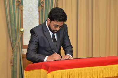 ހޯމް މިނިސްޓަރަކަށް އަޒްލީން އައްޔަން ކުރައްވައިފި