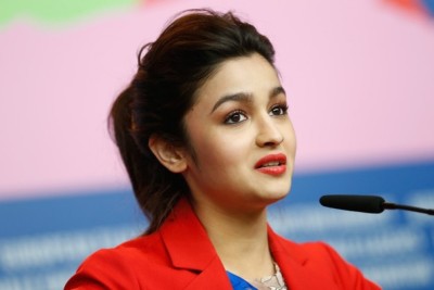 އަހަންނަށް ދުވަހަކު ވެސް ޑައިރެކްޓަރަކަށް ނުވެވޭވެ: އާލިއާ