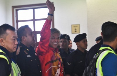 ނަޖީބުގެ ނައިބުގެ މައްޗަށް 26 މިލިއަން ޑޮލަރުގެ ކޮރަޕްޝަން މައްސަލައެއް