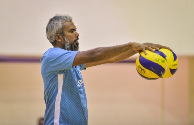 ގައުމީ މުބާރާތަށް ހުޅުމާލޭގެ ކޯޗަކަށް ކާއްޓެ