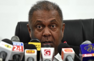 ރާޖަޕަކްސާ އަށް ބޮޑު ވަޒީރުކަން ދިނުން ގާނޫނު އަސާސީއާ ޚިލާފު: ވަޒީރު