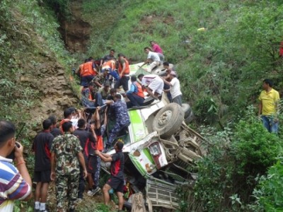 ނޭޕާލްގައި ބަހެއް ފުރޮޅާލުމުގެ ސަބަބުން 33 މީހަކު މަރުވެއްޖެ