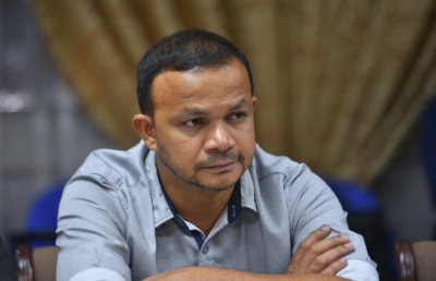 އަލީ ހުސައިން ފަސް މަހަށް ސަސްޕެންޑް ކޮށްފި