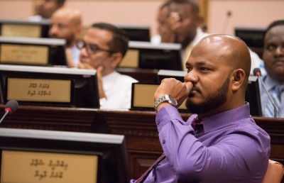 އިބޫ ހުވާކުރައްވާނެ ދުވަހަކާ މެދު މަޖިލީހުގައި ހޫނު ބަހުސްތަކެއް!