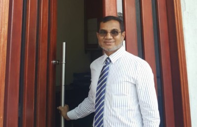 17 ގައި ހުވާ ކުރެއްވިޔަސް، އިބޫގެ ރިއާސީ ދައުރު ނޮވެމްބަރު 11 އަށް ނިންމަވާނެ