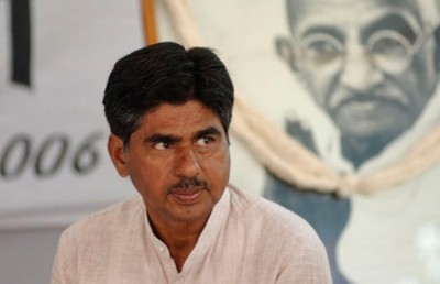 އިންޑިއާގެ އެކްޓިވިސްޓަކު ފައި މަގުގައި ދިއްލީން ޖެނީވާ އަށް