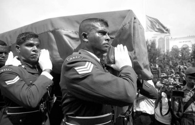 ރައީސް ނާސިރު: ޖުމްހޫރިއްޔަތަކަށް ބަދަލުކުރުމުގެ ސިއްރަކީ ކޮބާ؟