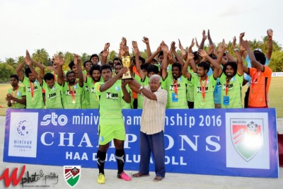 ޒޯން އެކެއްގެ ފުރަތަމަ ލެގުގައި ހަނިމާދޫން ކެލާ ހިފަހައްޓައިފި