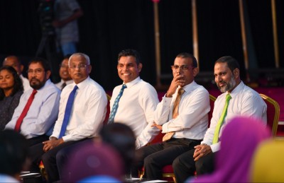 ސިޔާސީ "ބޯވަތައް" ތިލަވާ މޫސުން، ރައީސް އިބޫ ވިސްނަވާތި!