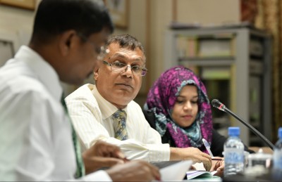 ބަޖެޓުގެ އަކުރަކަށް ވެސް ބަދަލެއް ނުގެންނަން: މުނައްވަރު