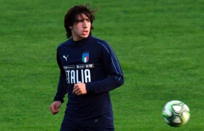 އިޓަލީގެ އާ ޕިރްލޯ ހޯދަން ކިއޫ ހަދައިފި