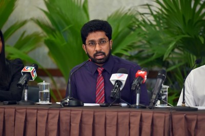 ރާއްޖެ ވަޑައިގަންނަވަން ރައީސް ނަޝީދަށް ކެރިވަޑައިނުގަންނަވާނެ: ހޯމް މިނިސްޓަރު