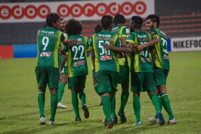 ވިކްޓަރީ އަތުން އީގަލްސްއަށް ލިބުނު ހިތްދަތިކަމާއެކު މާޒިޔާއަށް ލީގު ޗެމްޕިއަންކަން