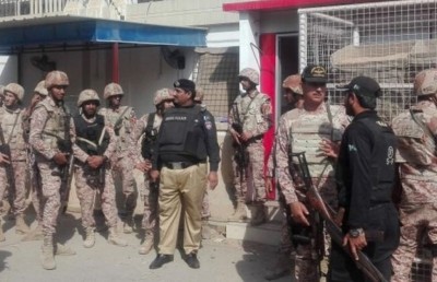 ކަރާޗީގައި ހުންނަ ޗައިނާ ކޮންސިއުލޭޓަށް ހަމަލާދީ ހަތަރު މީހުން މަރާލައިފި