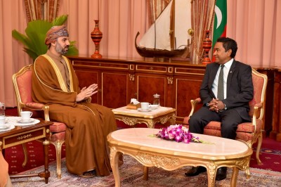 އޮމާންގެ މަޖިލިސް އައްޝޫރާގެ ޗެއާމަން ރައީސް ޔާމީނާ ބައްދަލުކުރައްވައިފި