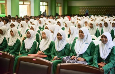 ދިރާސީ އަހަރުގެ ކިޔެވުން ނިންމައި ބޮޑު ޗުއްޓީ އަށް