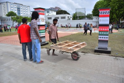 ޖުމްހޫރީ މައިދާނުގެ ބޮޑުތަކުރުފާނު މަގާވީ ފަޅީގައި ދުވާރެއް ހަދަނީ