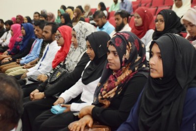 ގައުމީ ޔުނިވާސިޓީން އަންނަ ޖަނަވަރީއަށް 5400 އަށްވުރެ ގިނަ ފުރުސަތު ހުޅުވާލައިފި