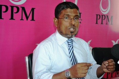 އަފްރާޝީމް އަވަހާރަކޮށްލުމުގައި އަދީބުގެ ބައިވެރިވުން އޮތް ކަމަށް އާއިލާ އިން ތުހުމަތުކޮށްފި