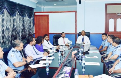 ސިޔާސީ ނުފޫޒުން ފުލުހުން މިނިވަން ކުރަން އެއްބާރުލުން ދޭނަން: ރައީސް