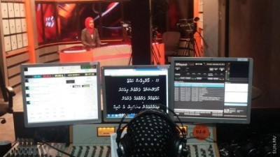 ބްރޯޑްކާސްޓަރުންގެ އަގުވަޒަން ކުރުމަށް ބްރޯޑްކޮމް އިން އެވޯޑް ދެނީ