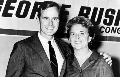 އެމެރިކާގެ ކުރީގެ ރައީސް ޖޯޖް ބުޝް އަވަހާރަވެއްޖެ