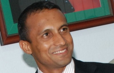 އެމްސީ ހަމީދު ފުލުހުންގެ ވަޒީފާއިން ވަކިކުރި މައްސަލަ ސުޕްރީމް ކޯޓުން ބަލަން ފަށައިފި