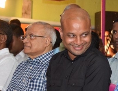 ޕީޕީއެމްގެ ދަފްތަރުން ފާރިސް ވަކިކޮށްފި