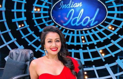 އިންޑިއަން އައިޑޮލް 10ގެ ޖަޖަކަށް ވުމަކީ ބޮޑު ޝަރަފެއް: ނޭހާ ކައްކަރް