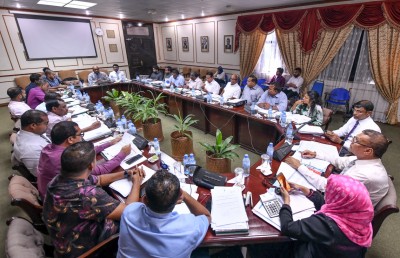 ބަޖެޓު ސައްލާ: ފިނޭންސް މިނިސްޓަރުގެ ބޮލުގައި އަޅުވާ "އަންފަންޑަޑް މޭންޑޭޓްސް' ގެ ޒިންމާ