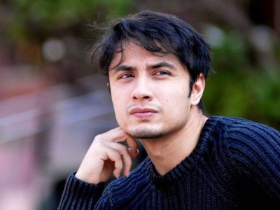 'ޑިއާ ޒިންދަގީ' އިން އަލީ ޒަފަރުގެ ރޯލު އުނިކުރަނީ