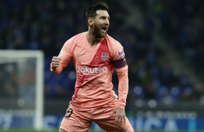 ބާސެލޯނާ އިން އެއް ވަނައިގައި ލީޑުފުޅާކޮށްފި