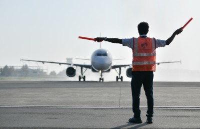 އޭވިއޭޝަން ދާއިރާއަށް ނުފޫޒު ފޯރުވައިގެން ކަންކަން ކުރުން ހުއްޓާލަން ޖެހޭ: އައިޝާ