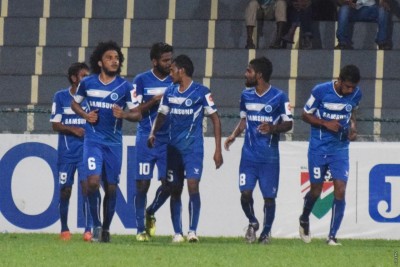 ފަހަތުން އަރައި ޔޫވީ ބަލިކޮށް، ނިއުއިން ތިންވަނަ ހޯދައިފި