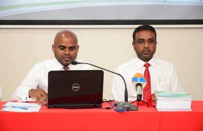 ދައުލަތަށް 2.2 ބިލިއަން ހޯދަން އޭސީސީން ސަރުކާރުގެ އެކި އިދާރާތަކަށް އަންގައިފި