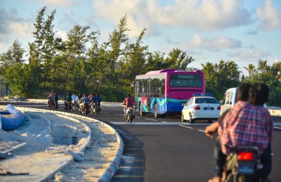 ހައިވޭގައި އެކްސިޑެންޓެއް ހިނގައި މީހަކު ޒަހަމްވެއްޖެ