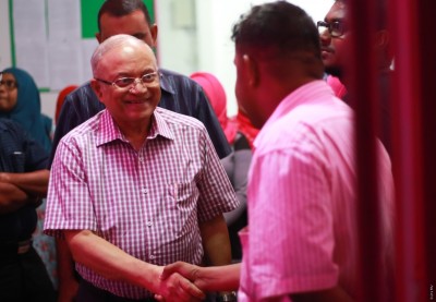 ކައުންސިލް އިންތިޚާބު ދެ މަހަށް ލަސްކުރަން ހުށަހެޅި މައްސަލައަށް މައުމޫން ތަދައްޚުލް ވެއްޖެ