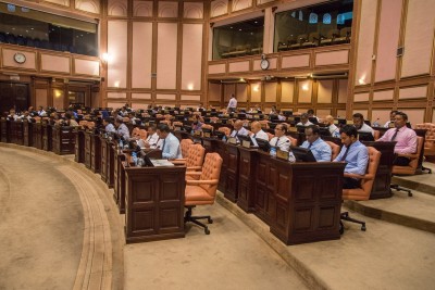 ނުކުޅެދުންތެރިކަން ހުންނަ ފަރާތްތަކަށް 5000 ރުފިޔާ ދޭން ހުށަހަޅައިފި