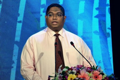 ރިލްވާނަށް ވީގޮތެއް އެނގޭނެ ބަޔަކު ތިބޭނެ، އެބަޔަކު އެކަން ހިއްސާކޮށްދީ: އޭޖީ