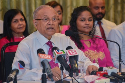 ނޫސްވެރިންްނަށް ހުރަސް ކުރިމަތި ނުކުރުމަށް މައުމޫން ގޮވާލައްވައިފި